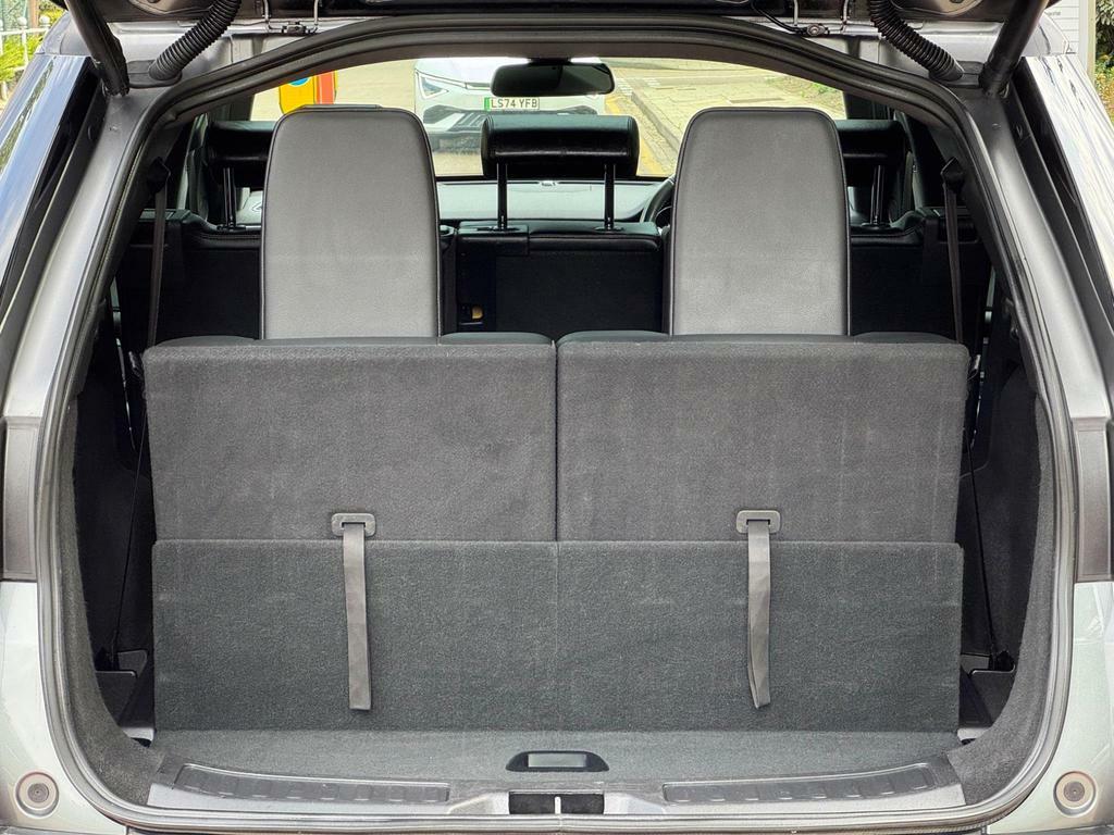 Land Rover Discovery Sport 2.0 Td4 Hse Black 4Wd Euro 6 S S SW66HKV Grey #5