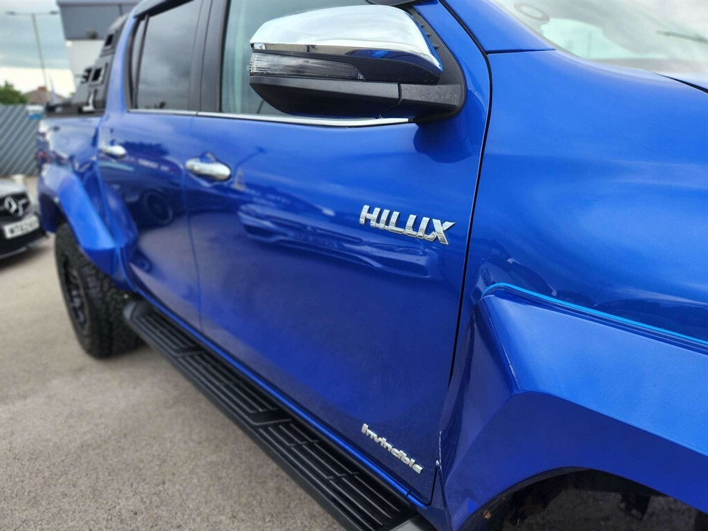 Toyota HILUX 2.4 D-4d Invincible Pickup Double Cab A PY20HXD Blue #3