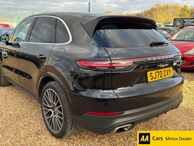 Porsche Cayenne 3.0 V6 E-hybrid 17.9Kwh Suv Plug-in Hyb SJ70DVY Black #4