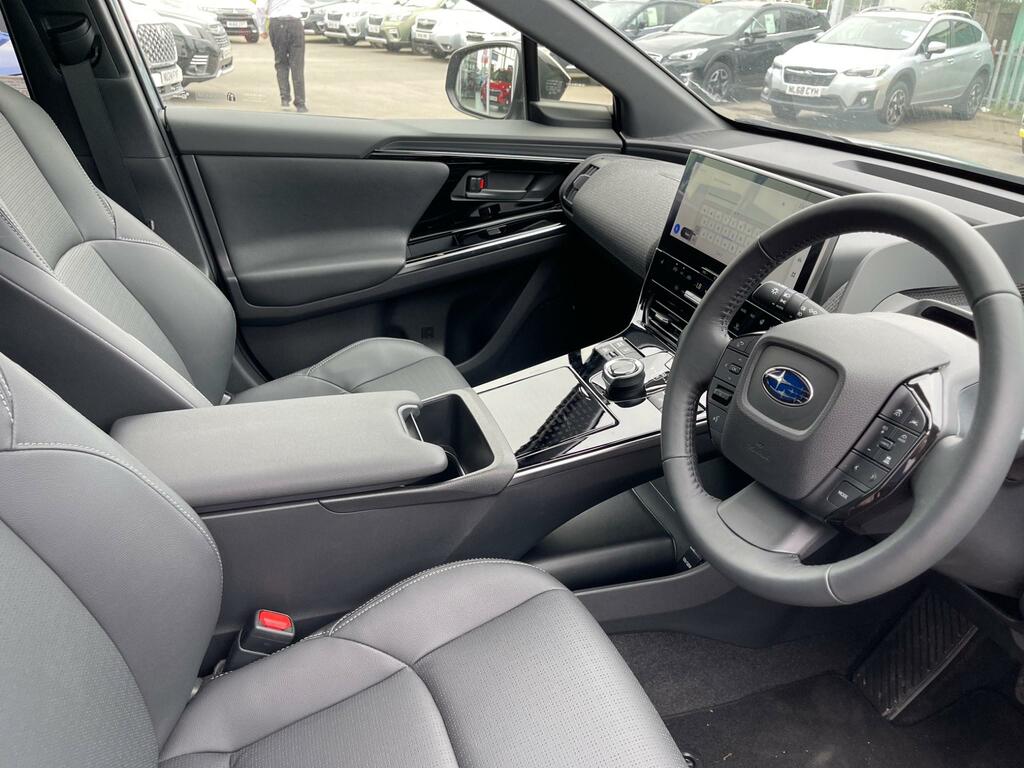 Subaru Solterra 71.4 Kwh Touring Awd Grey #2