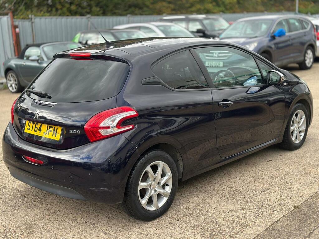 Peugeot 208 Hatchback 1.2 Vti Puretech Style Euro 5 2014 ST64JFN Blue #4