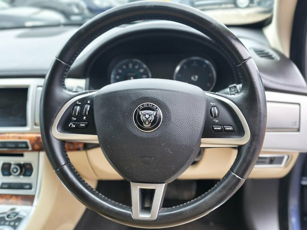 Jaguar XF 2.2L Luxury LV14BDF Blue #3
