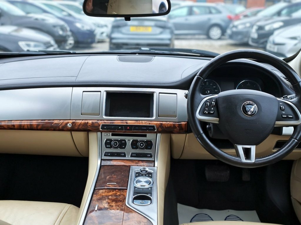 Jaguar XF 2.2L Luxury LV14BDF Blue #6