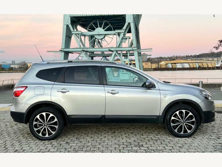 Nissan Qashqai+2 2.0 N-tec Cvt 4Wd Euro 5 Silver #3