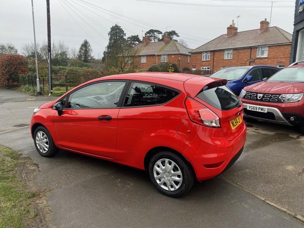 Ford Fiesta Hatchback 1.3 Studio 2014 NL64JFY Red #2