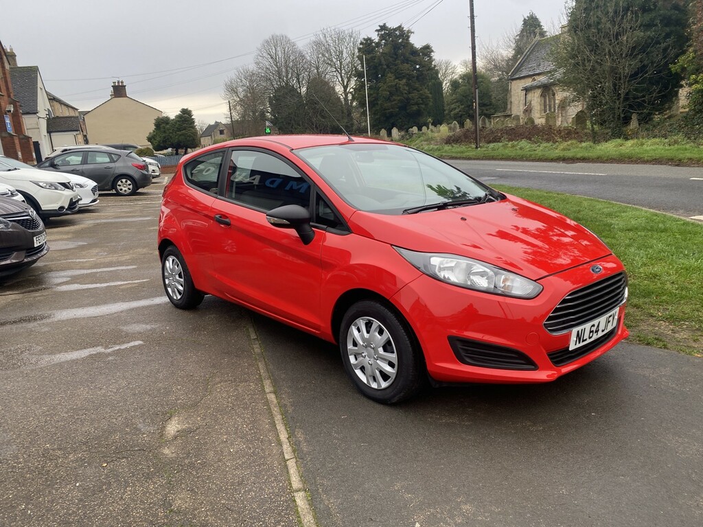 Ford Fiesta Hatchback 1.3 Studio 2014 NL64JFY Red #6