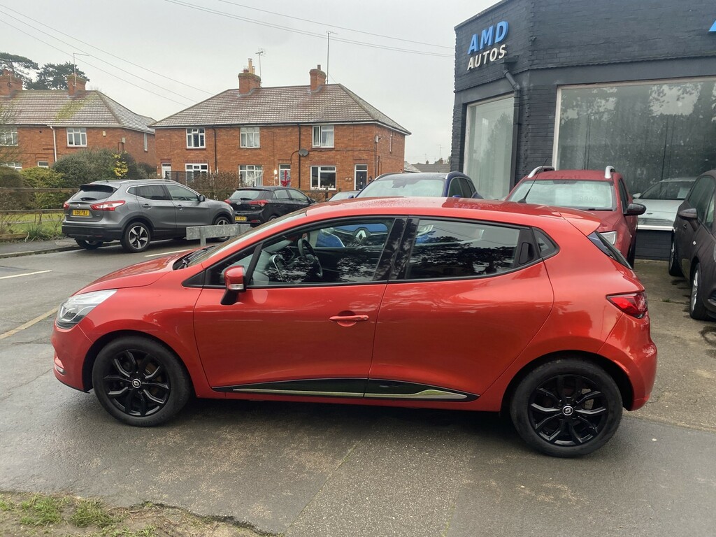 Renault Clio Hatchback 1.2 Dynamique Nav 1.2 16V 75 2017 SK67BHZ Red #2