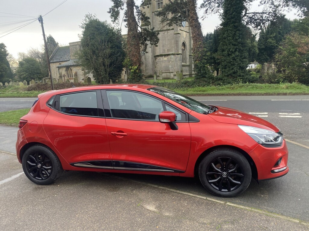 Renault Clio Hatchback 1.2 Dynamique Nav 1.2 16V 75 2017 SK67BHZ Red #6