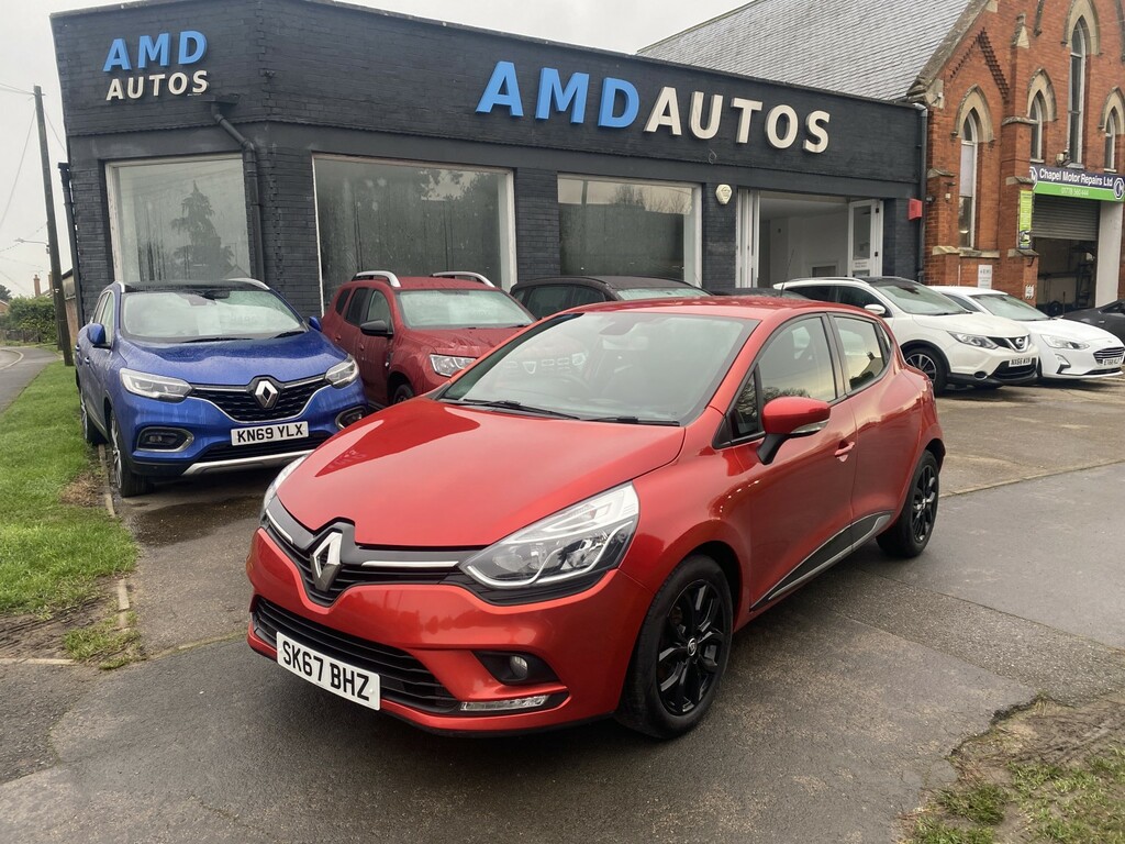Renault Clio Hatchback 1.2 Dynamique Nav 1.2 16V 75 2017 Red