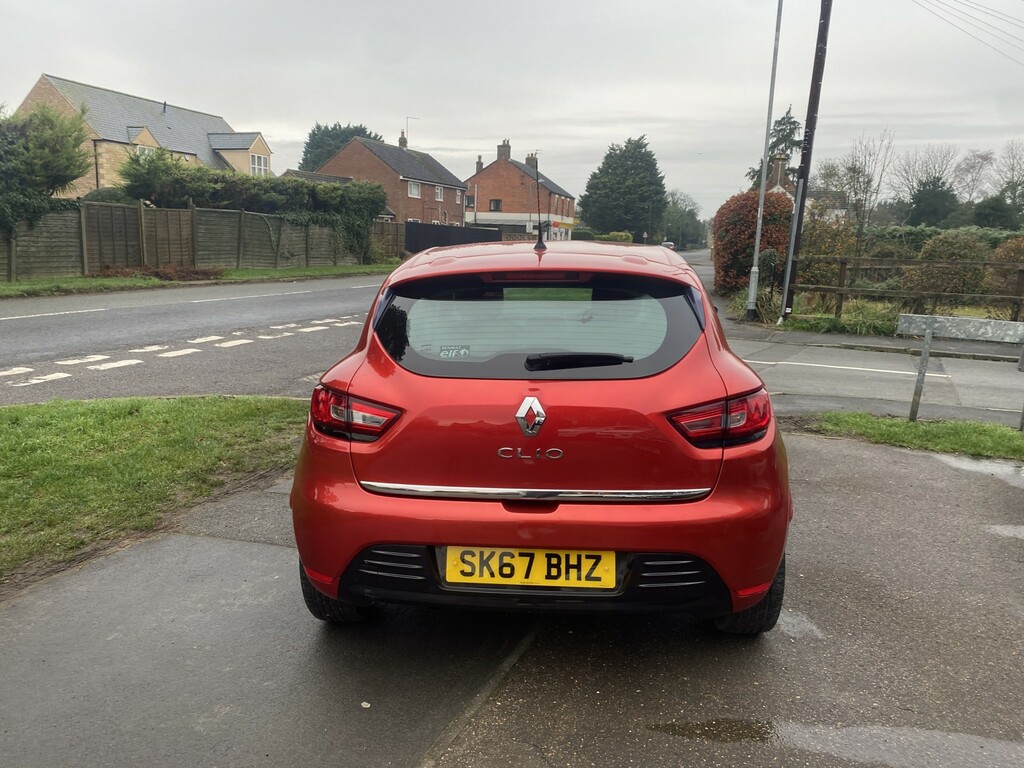 Renault Clio Hatchback 1.2 Dynamique Nav 1.2 16V 75 2017 SK67BHZ Red #4