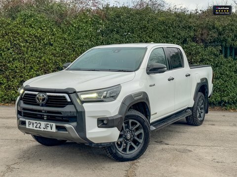 Toyota HILUX Invincible X PY22JFV White #2