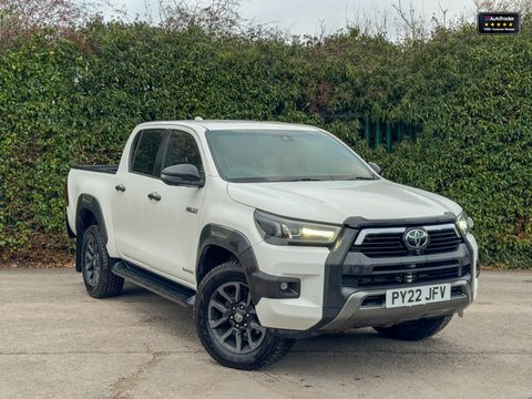 Toyota HILUX Invincible X PY22JFV White #3
