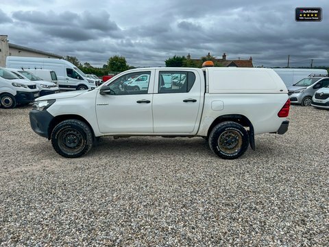Toyota HILUX Crew Cab 4X4 
