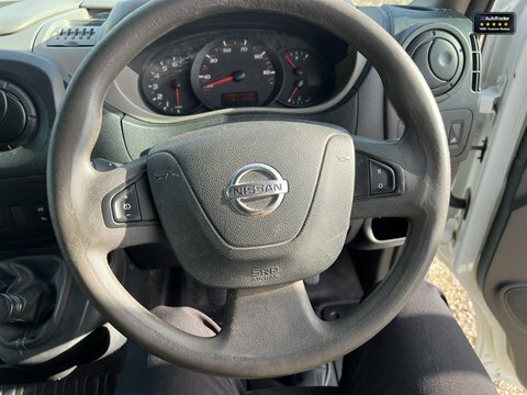 Nissan NV400  White #26