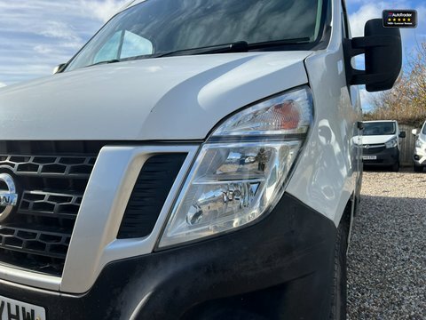 Nissan NV400  White #13