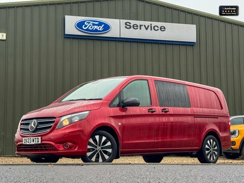Mercedes-Benz Vito Crew Cab OV23WTD Red #2