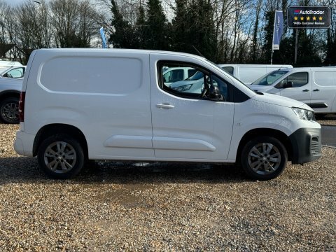 Peugeot Partner Swb L1h1 Low LM72XMT White #5