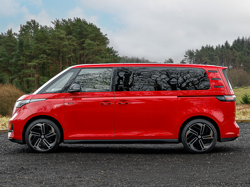 Volkswagen ID.Buzz 250Kw Gtx Pro 86Kwh 4Motion Lwb 7 Seat Red #4