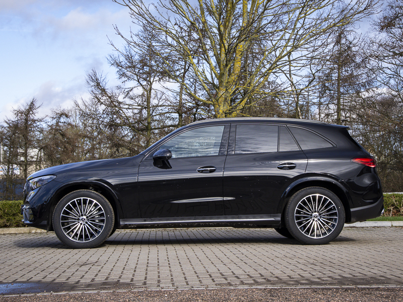 Mercedes-Benz GLC Class Glc 300 4Matic Amg Line Premium Plus 9G-tronic Black #4