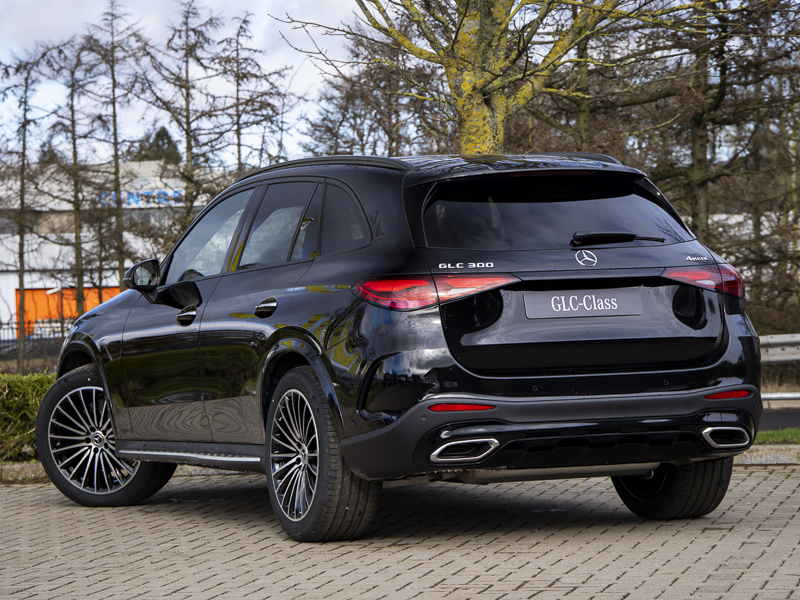 Mercedes-Benz GLC Class Glc 300 4Matic Amg Line Premium Plus 9G-tronic Black #2