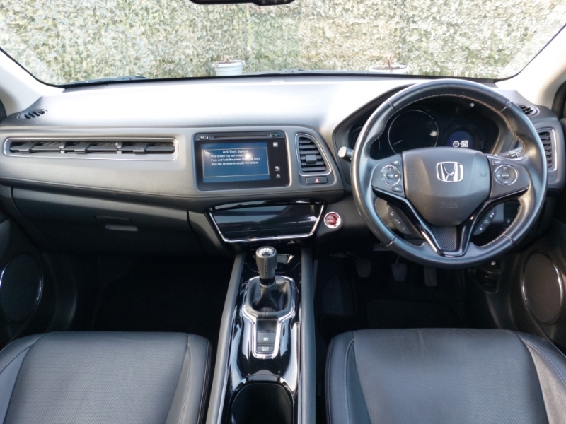Honda Hr-V 1.5 I-vtec Ex SY20JXL White #3