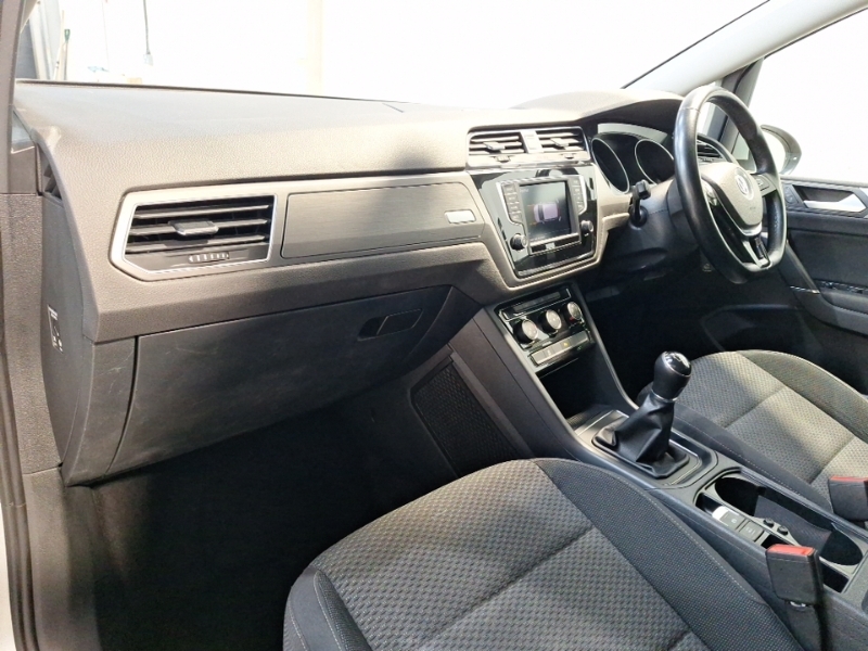 Volkswagen Touran 1.2 Tsi Se JXZ8476 Silver #5