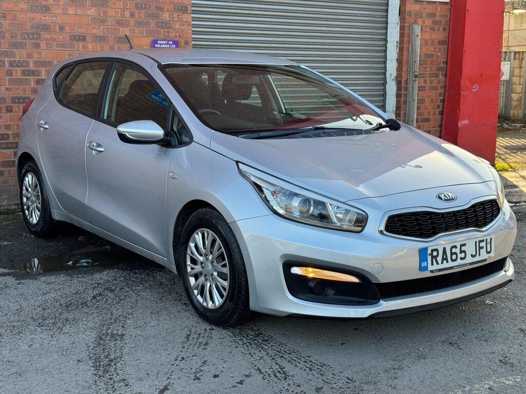 Kia Ceed 1.4 Crdi 1 Euro 6 Silver #4