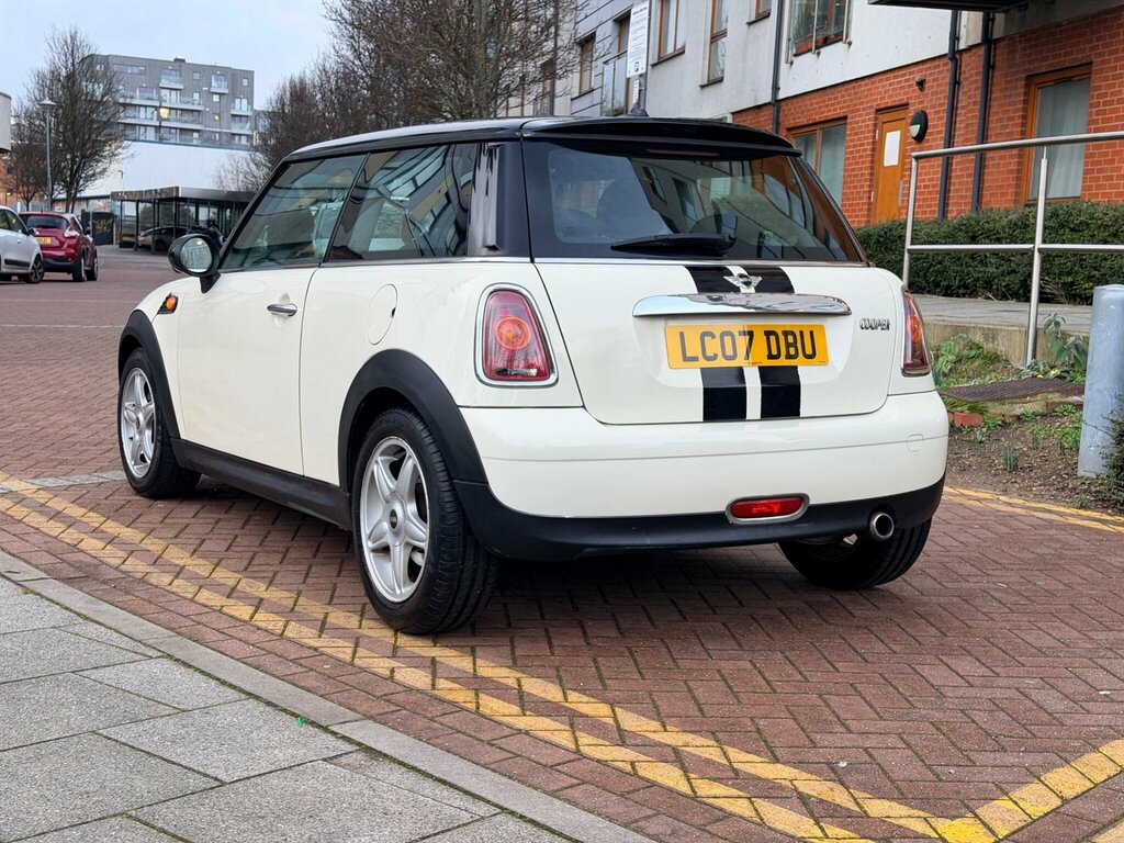 Mini Hatch 1.6 Cooper Steptronic Euro 4 LC07DBU White #4