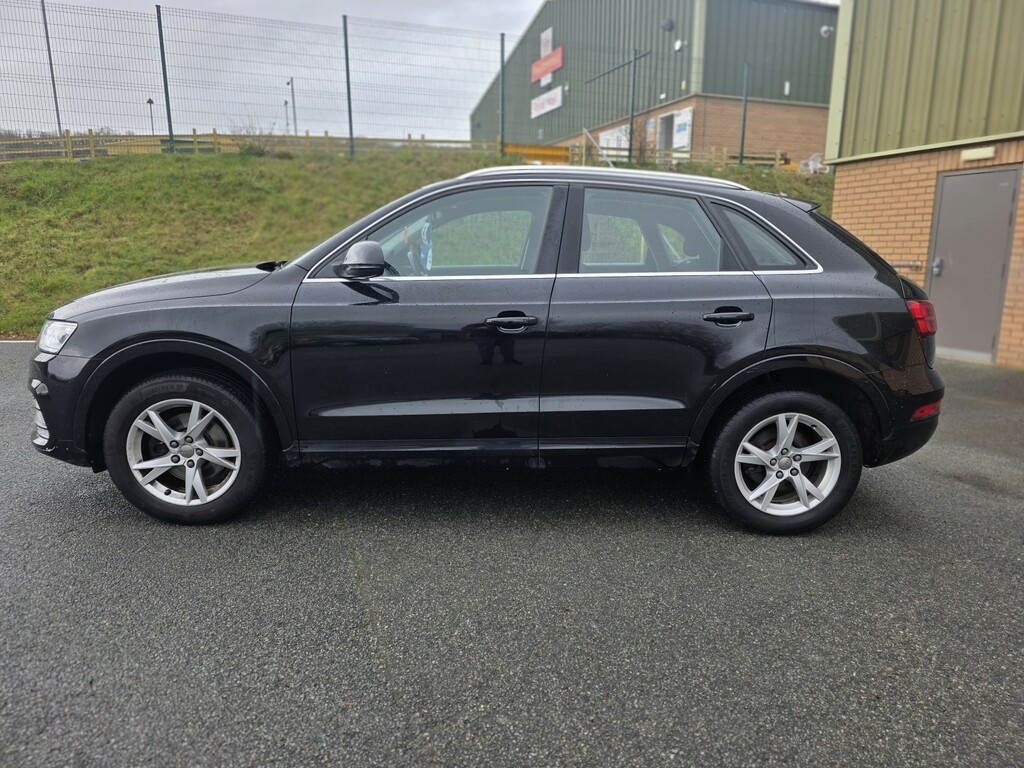Audi Q3 Suv 2.0 Tdi Se 2016 DU16ZDZ Black #3