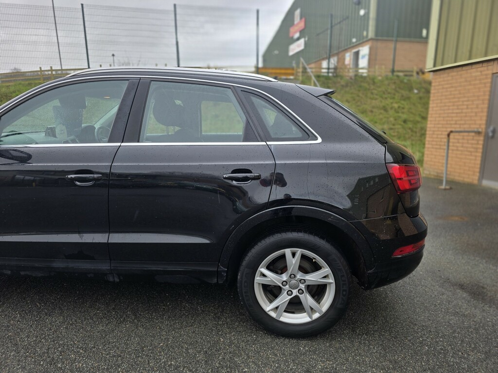 Audi Q3 Suv 2.0 Tdi Se 2016 DU16ZDZ Black #4