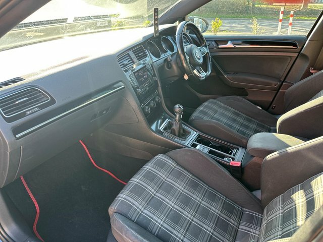 Volkswagen Golf Tdi Bluemotion Tech Gtd NL64EKJ Black #5