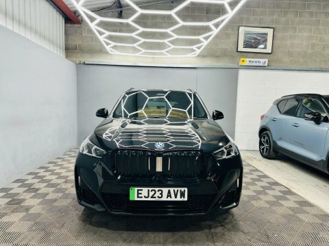 BMW iX1 30 66.5Kwh M EJ23AVW Black #5