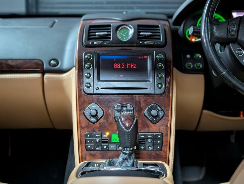 Maserati Quattroporte Automatic Black #33