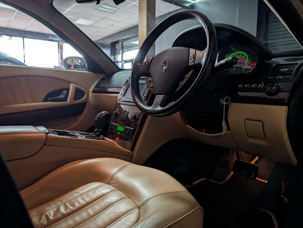 Maserati Quattroporte Automatic Black #14