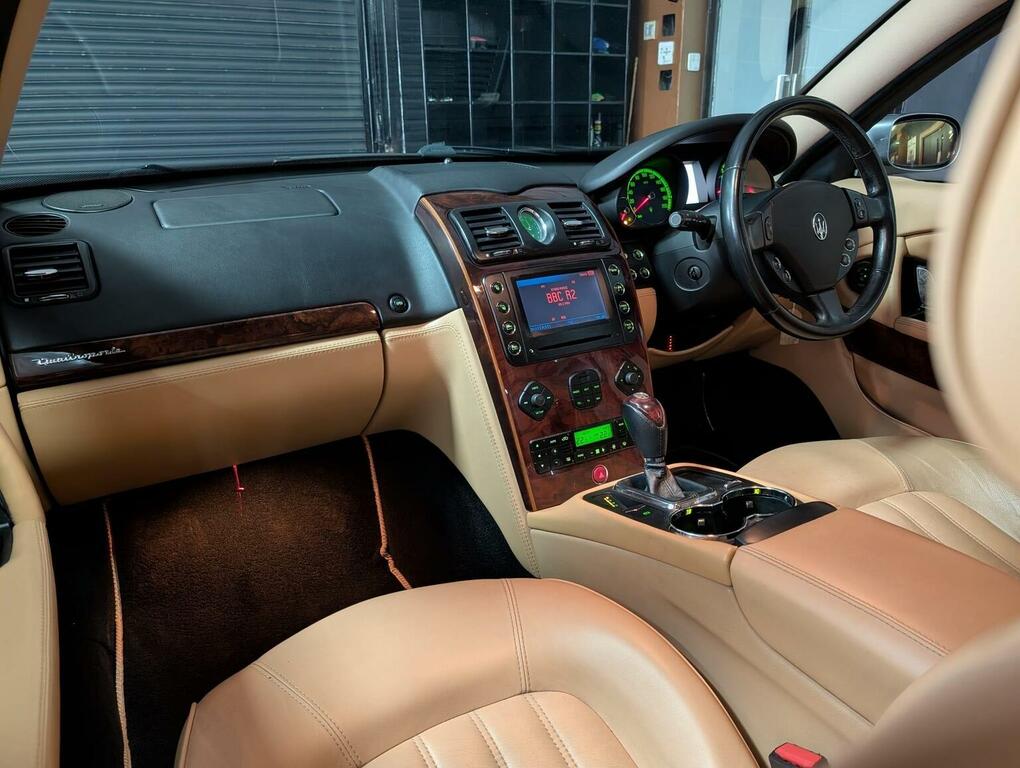 Maserati Quattroporte Automatic Black #9