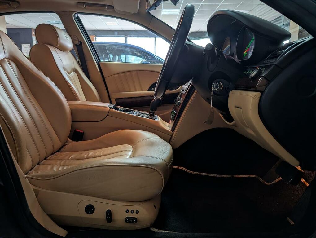 Maserati Quattroporte Automatic Black #12