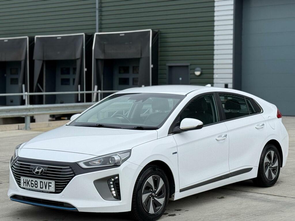 Hyundai Ioniq Hatchback 1.6 H-gdi Premium Se Dct Euro 6 Ss HK68DVF White #6