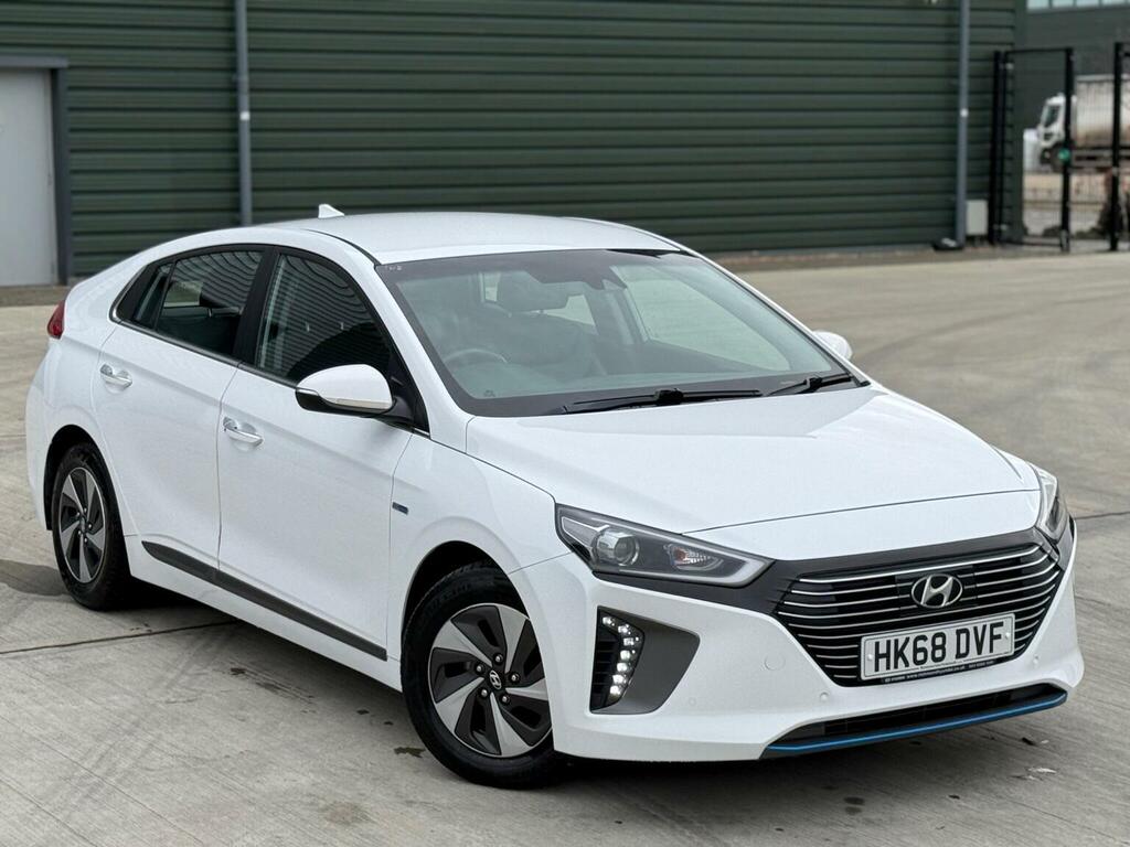 Hyundai Ioniq Hatchback 1.6 H-gdi Premium Se Dct Euro 6 Ss HK68DVF White #4
