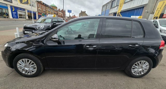 Volkswagen Golf 1.4 Tsi S Hatchback Dsg Euro FT11KOH Black #4