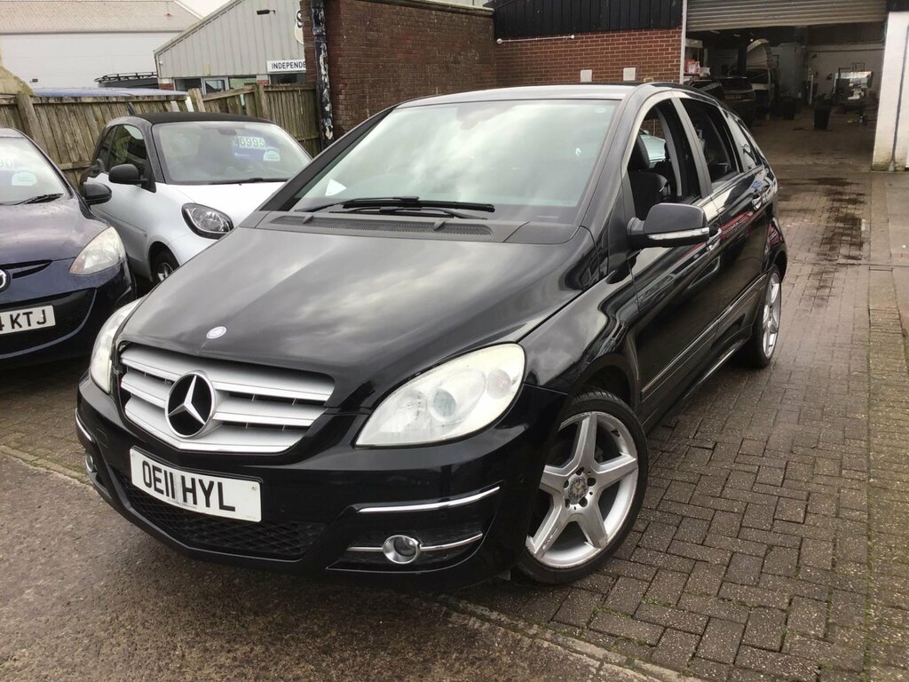 Mercedes-Benz B Class 1.7 B180 Sport Cvt Black #2