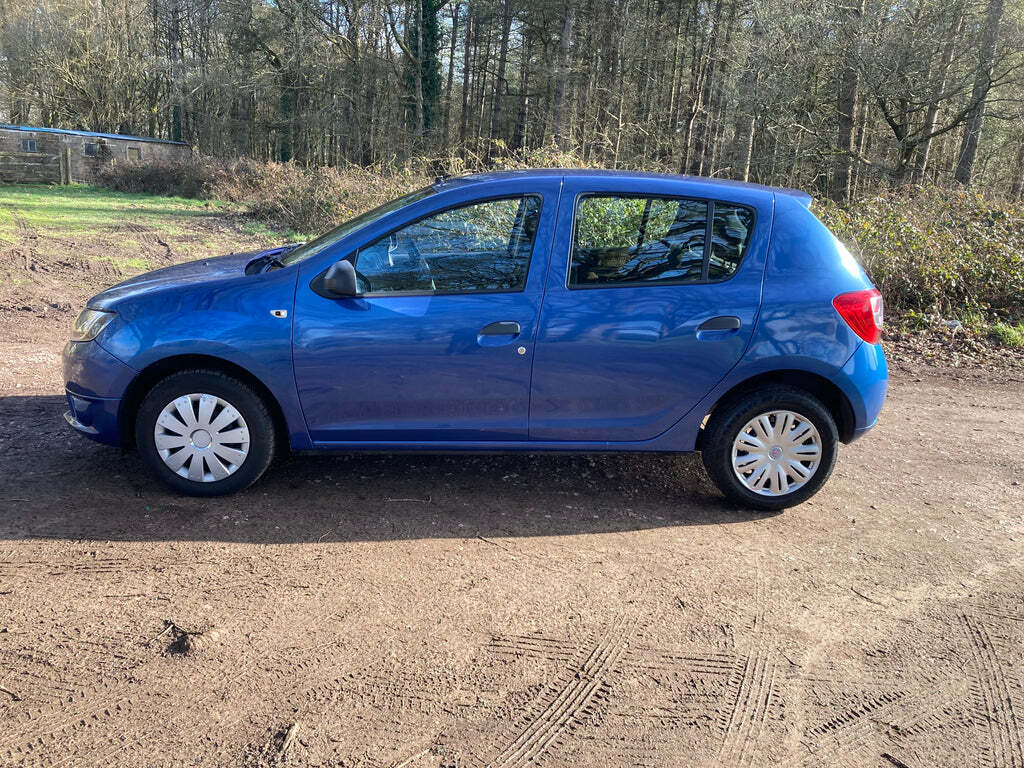 Dacia Sandero 1.2 Ambiance Hatchback. CU15ORW Blue #4