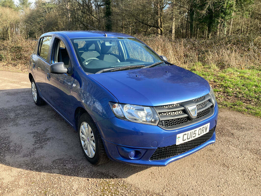 Dacia Sandero 1.2 Ambiance Hatchback. Blue