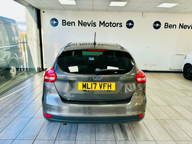 Ford Focus 1.5 Tdci Zetec Edition Hatchback ML17VFH Grey #6