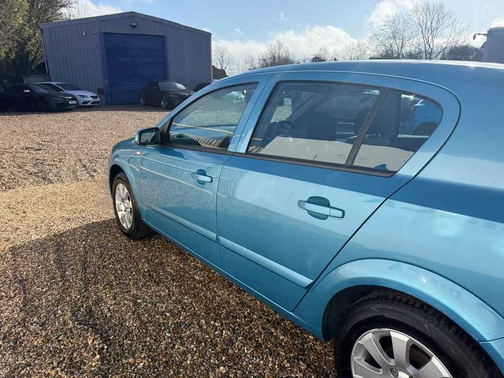 Vauxhall Astra Club Twinport Blue #5