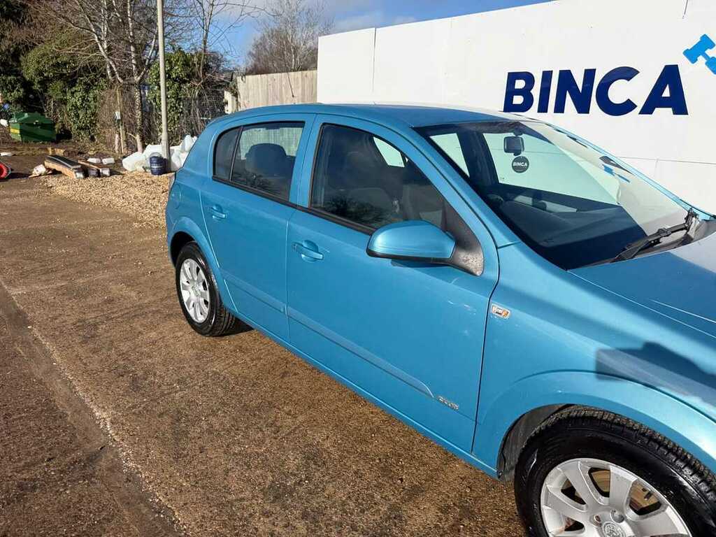 Vauxhall Astra Club Twinport Blue #3