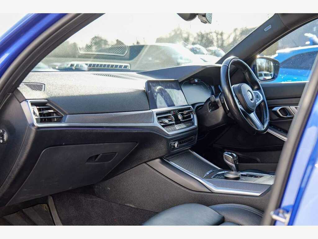 BMW 3 Series M Sport KT69FMZ Blue #6