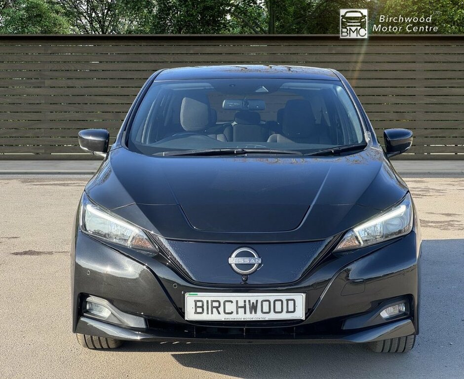 Nissan Leaf Hatchback DS72LFO Black #2