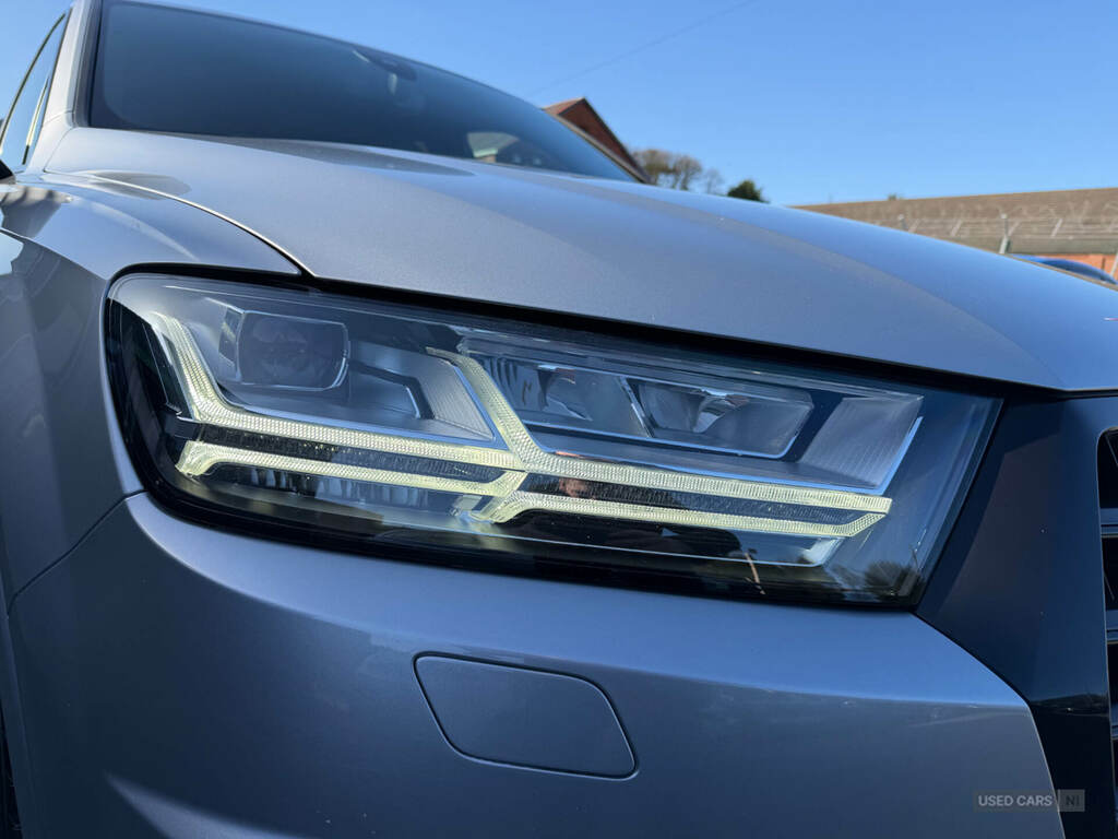 Audi Q7 3.0 Tdi Quattro Black Edition Tip FD18CFG Silver #4