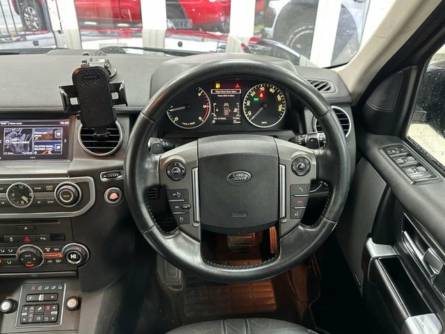 Land Rover Discovery 4 3.0 Sd V6 Se Suv 4Wd 213 G Km 255 SV16OJB Black #4