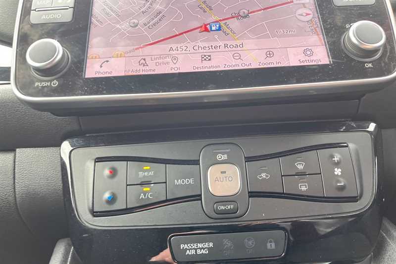 Nissan Leaf 110Kw N-connecta 39Kwh Grey